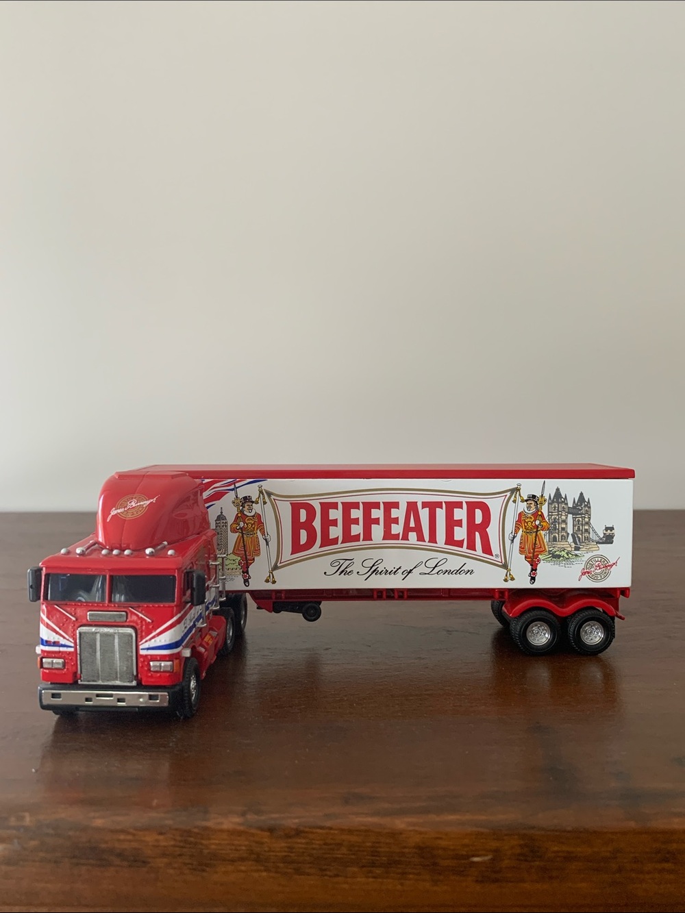 Matchbox Beefeater Truck
